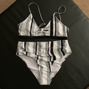 quiet summer tricolor bikini